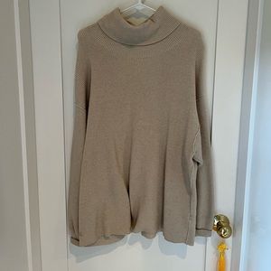EUC Free People beige / oatmeal turtleneck sweater oversized size L